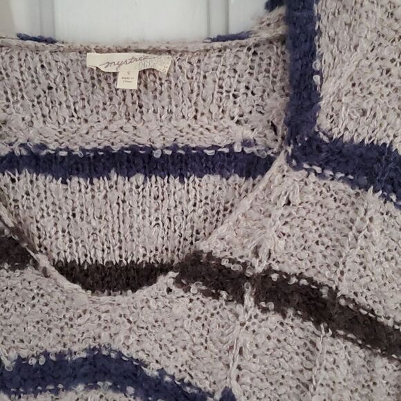 Mystree Striped Hooded Knit Top - Picture 2 of 8